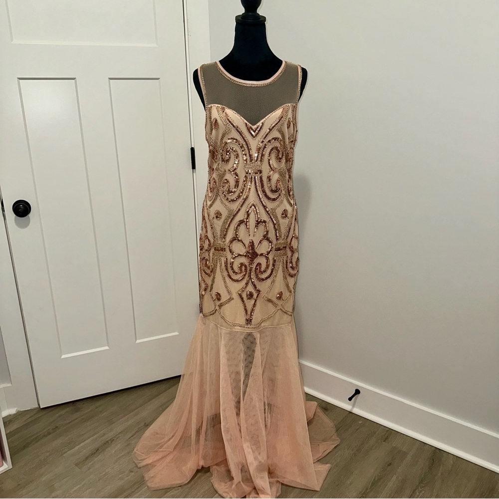 Size XL (14/16) Rose Gold Gatsby style sequin dress